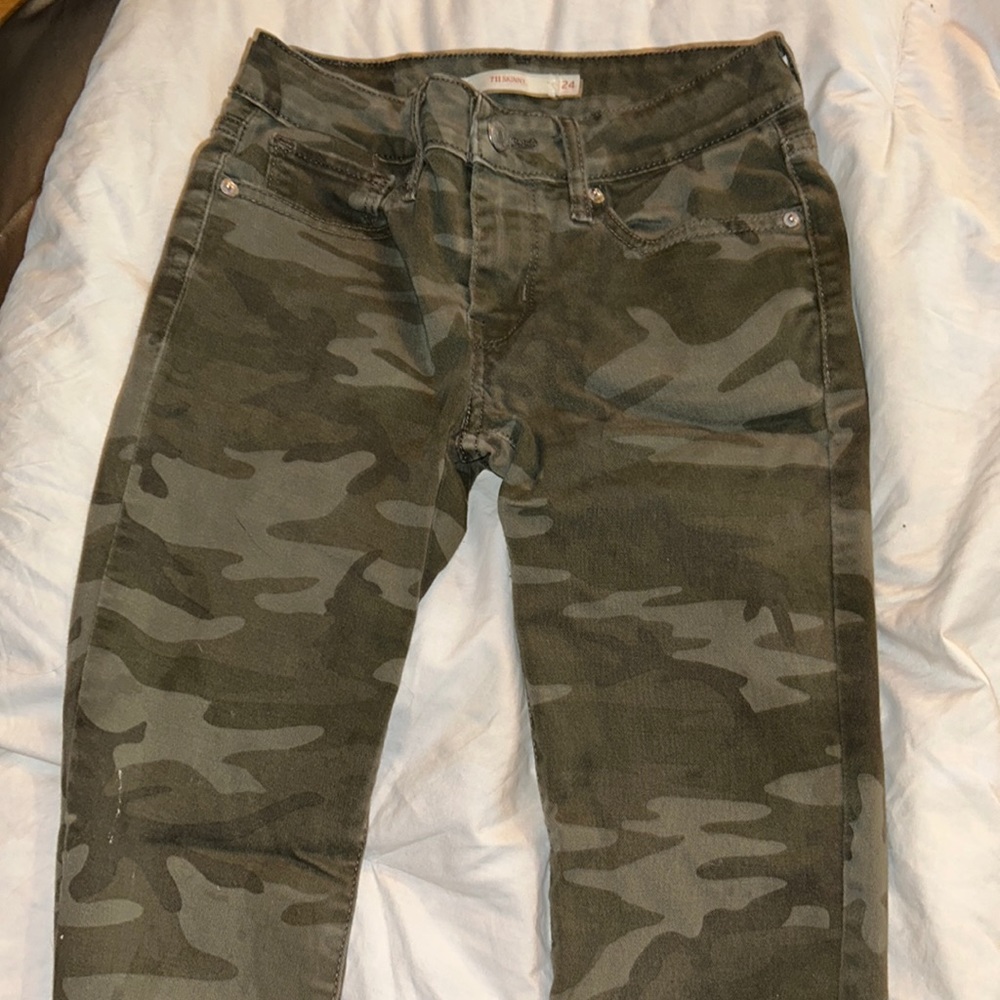 711 skinny Levi’s